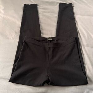 9|15 Saks Fifth Avenue Leggings